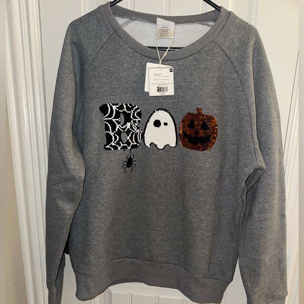 Cozy gray sweatshirt 'Boo' has a ghost, pumpkin & spider. So CUTE!